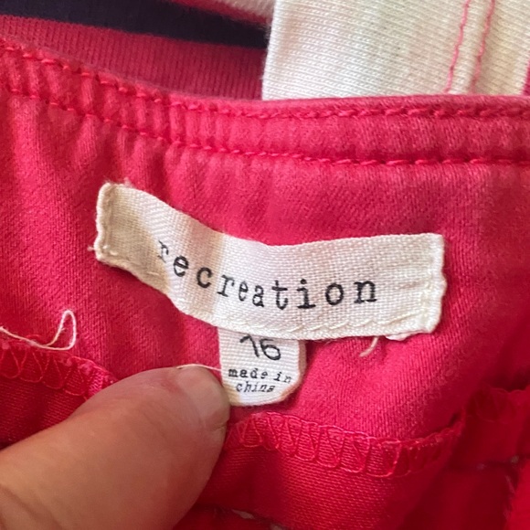 Vacay Bundle shirts and shorts - Picture 4 of 6